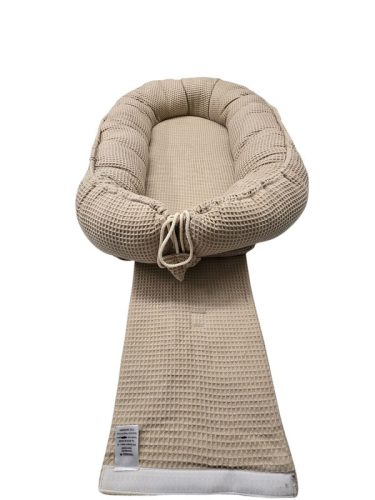 Babafészek waffle - Mogyoró