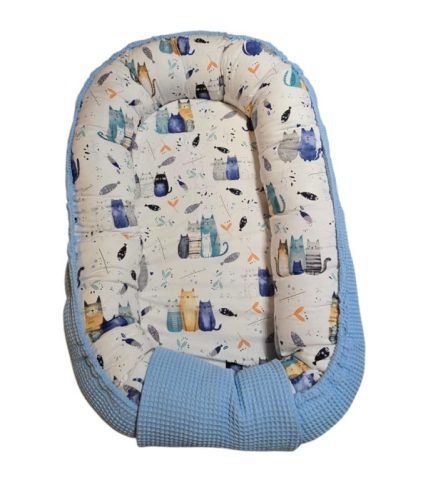 Babafészek Kék waffle - cicás pamutvászon