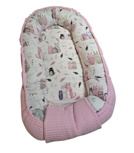 Babafészek rózsaszín waffle - cicás pamutvászon